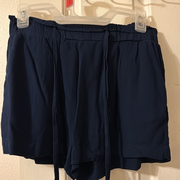 Medium size ambience high waisted short - Picture 4 of 4